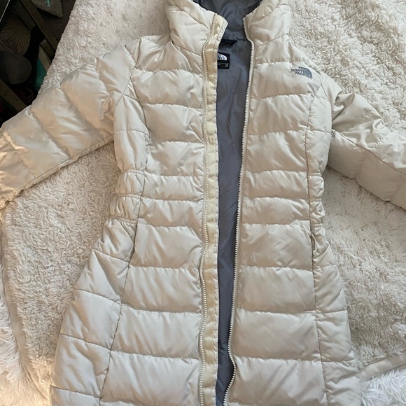 The North face Parka - Picture 2 of 3